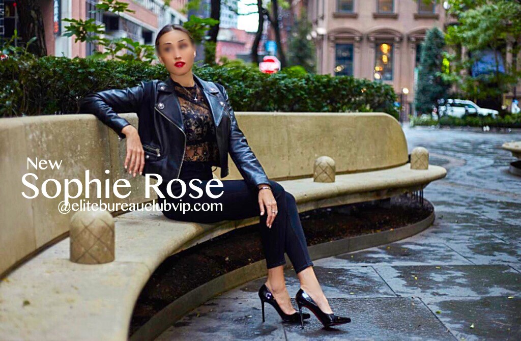 New Super Model Sophie Rose